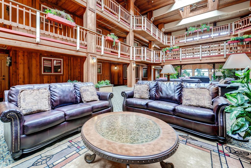 One-Bedroom Atrium Condo 05 布雷肯里奇 外观 照片
